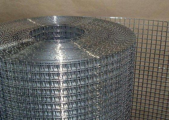 中国 1/4インチの建築材料の電流を通された網ロール、重いゲージによって溶接される鉄条網のパネル サプライヤー