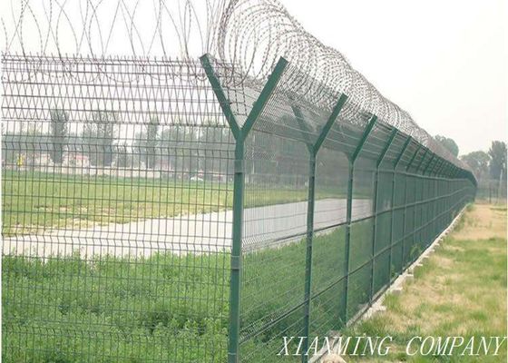 中国 粉の農業の植わることのための保証を囲う上塗を施してある農場の網 サプライヤー