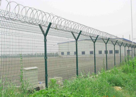 中国 Yのポスト3Dは囲う空港の保安溶接された金網の塀のパネルを曲げました サプライヤー